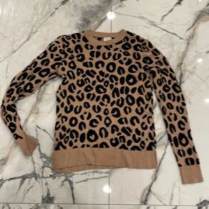Leopard sweater sz small